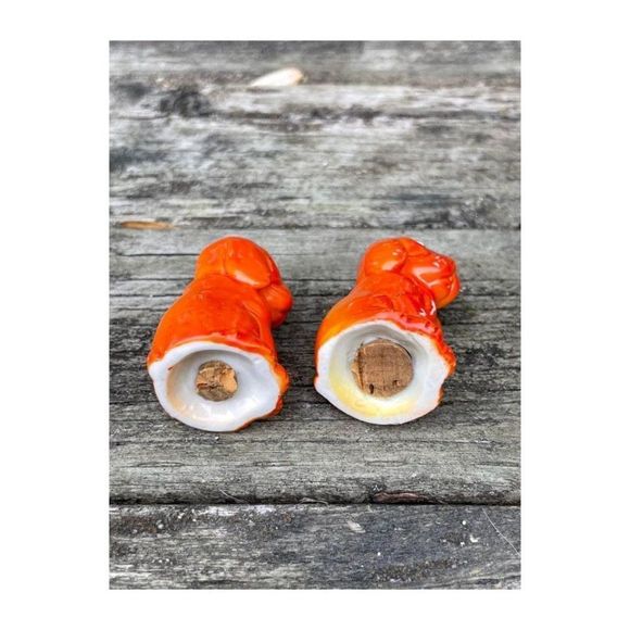 Vintage Red Orange Dog Clifford Salt & Pepper Shakers Set Mini As Is - Picture 6 of 6
